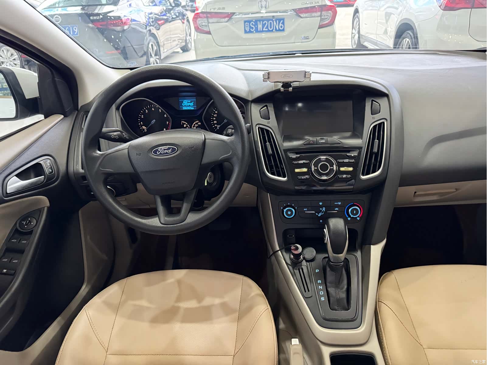 Ford Focus, 2019 11