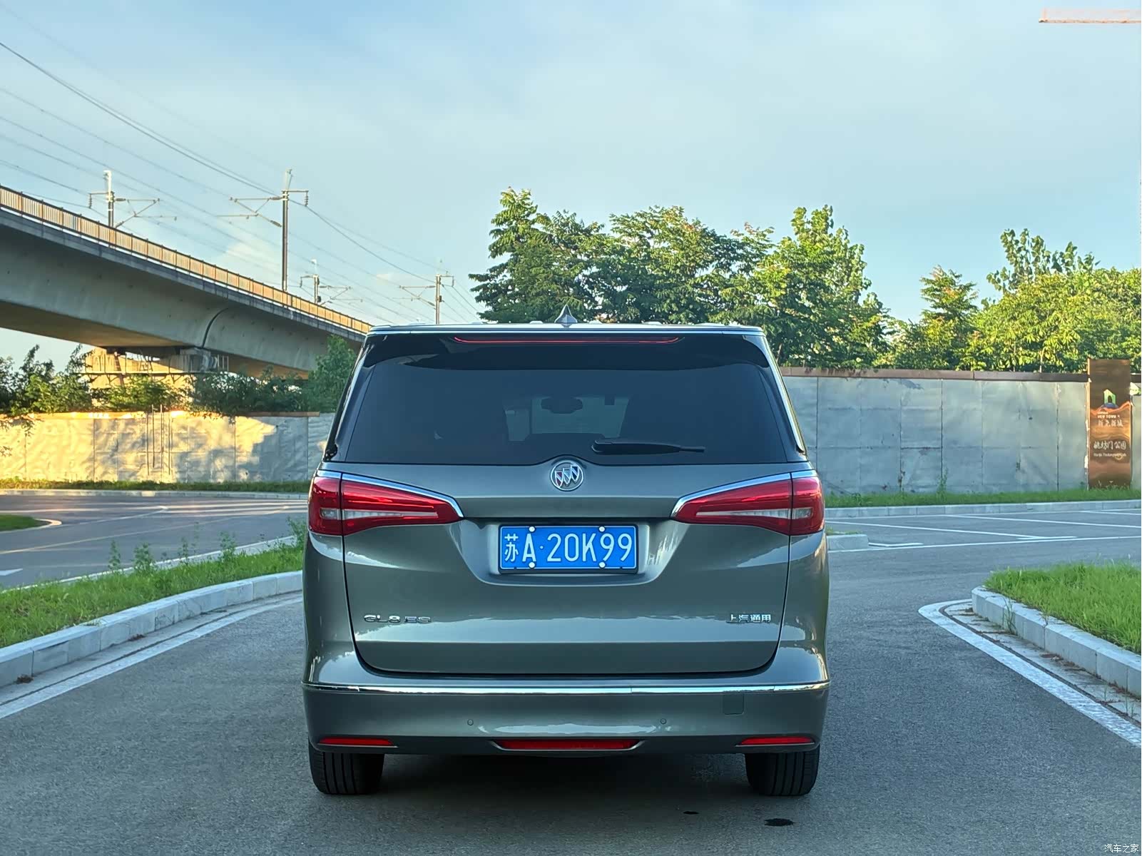 Buick GL8, 2017 все фото