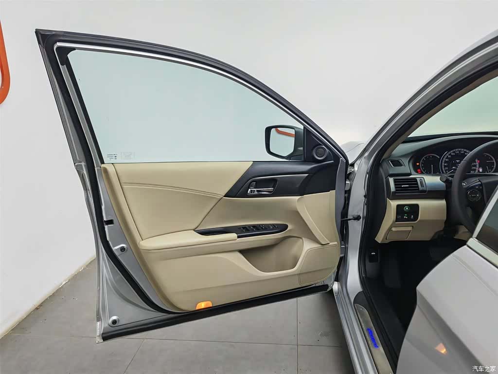 Honda Accord, 2014 8