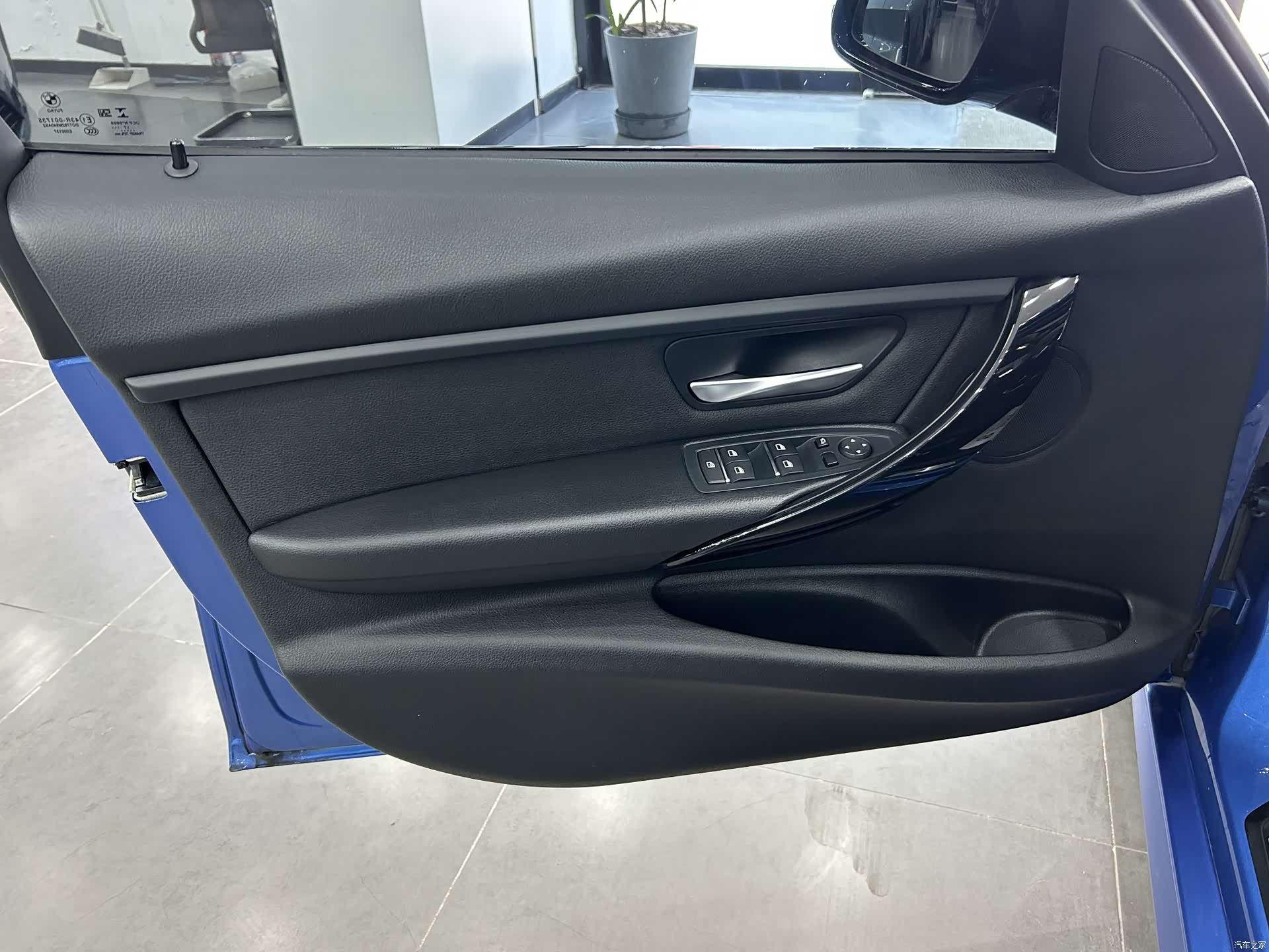 BMW 3 Series, 2018 7
