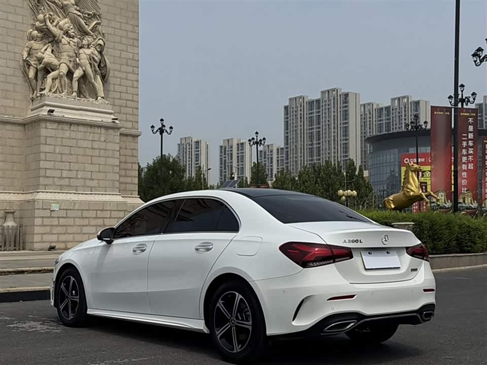 Mercedes-Benz Class A Mercedes-Benz Class A