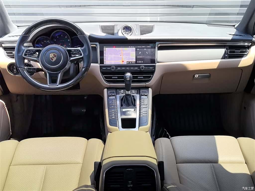 Porsche Macan, 2021 все фото