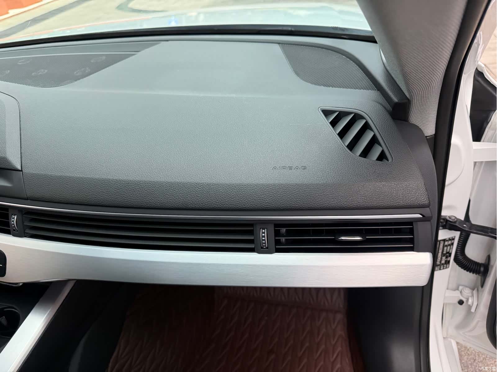 Audi A4L, 2022 43