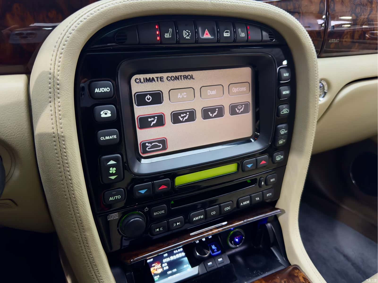 Jaguar XJ, 2006 9