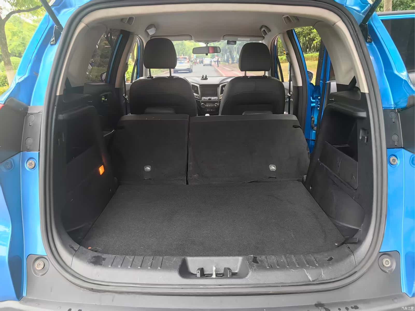 Changan CS15, 2016 12
