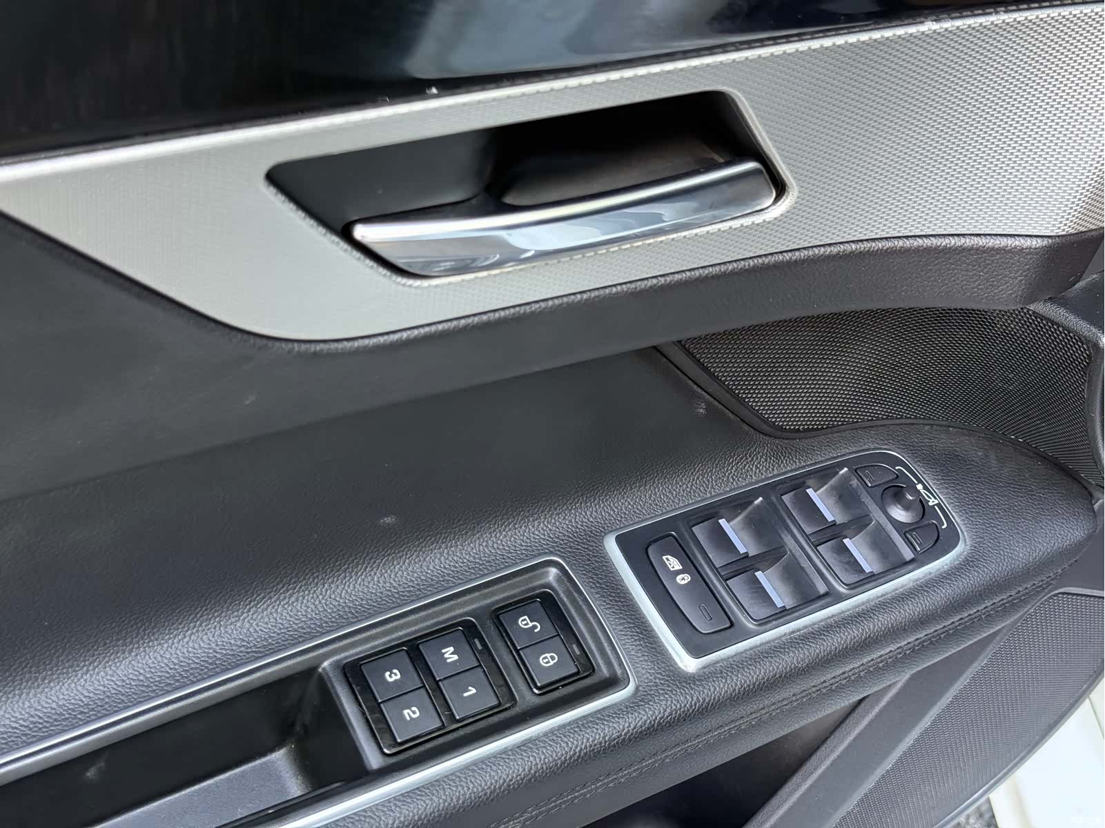 Jaguar XF, 2019 20