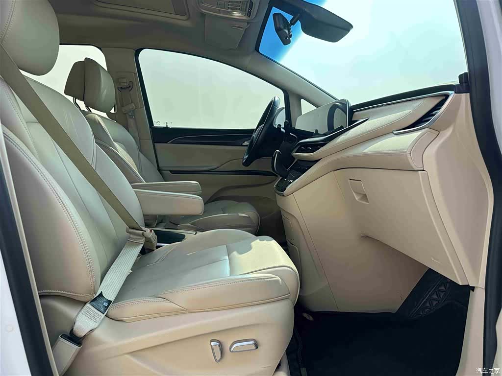 Buick GL8, 2024 9