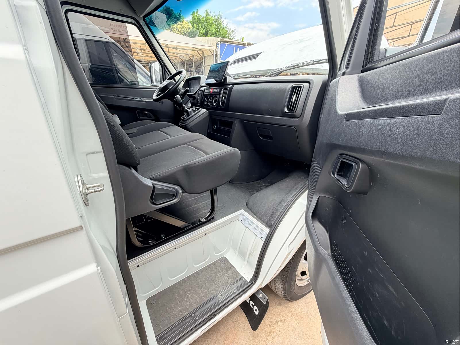 Iveco A37M, 2024 10