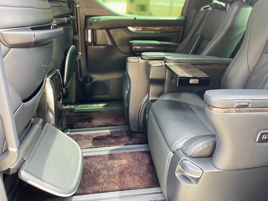 Toyota Alphard 2021, фото 14