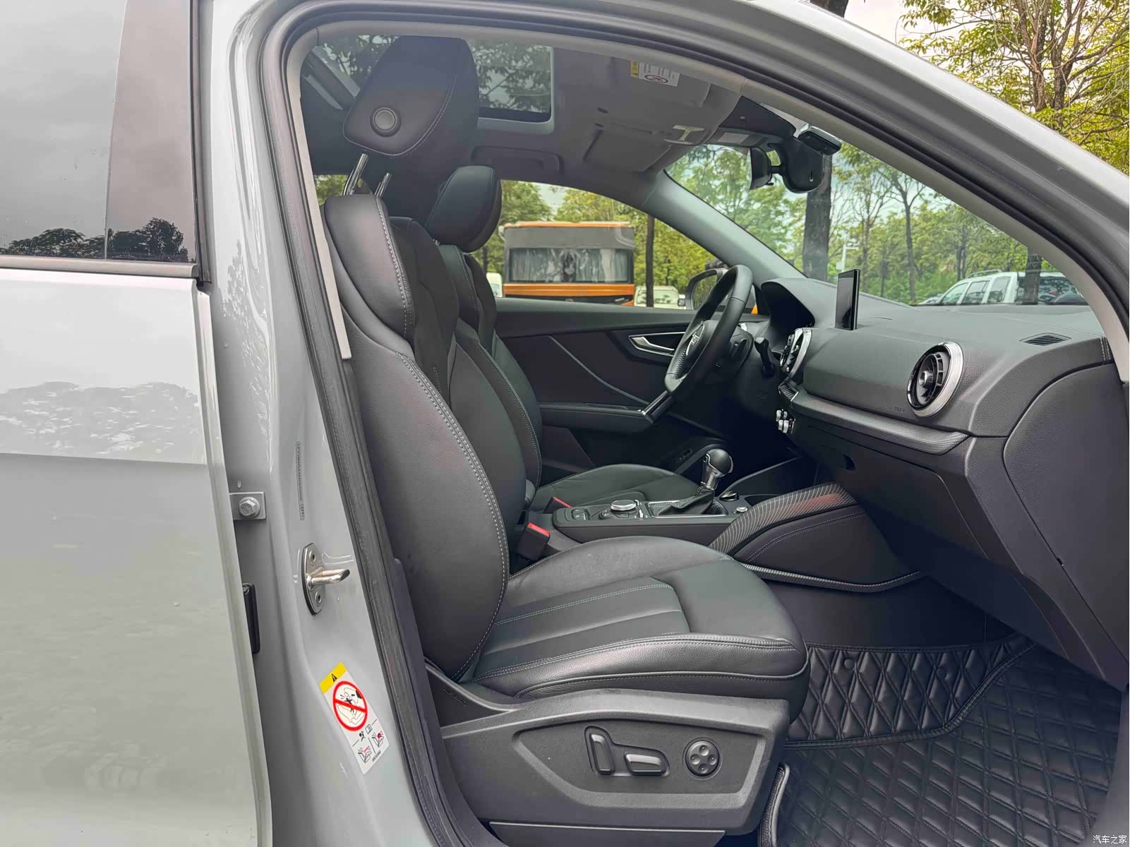Audi Q2L, 2022 12