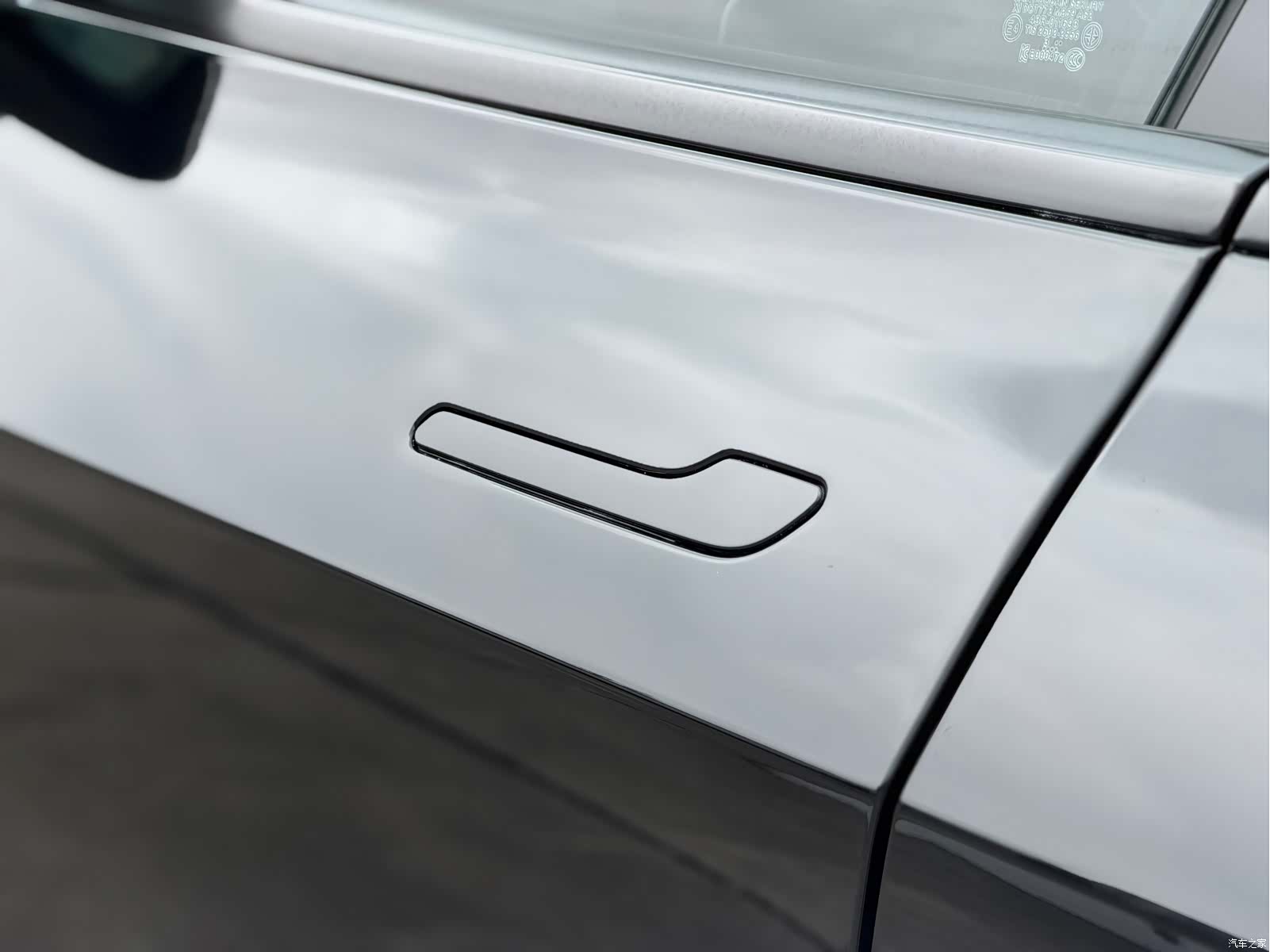 Tesla Model 3, 2024 26