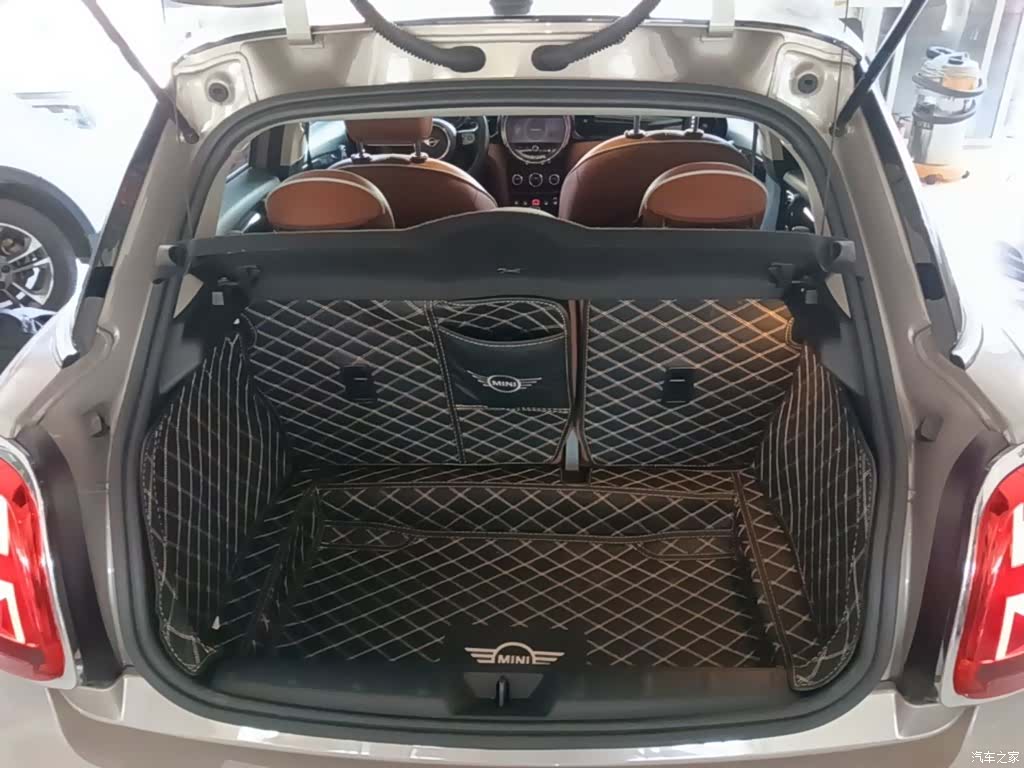 Mini Cooper, 2021 19