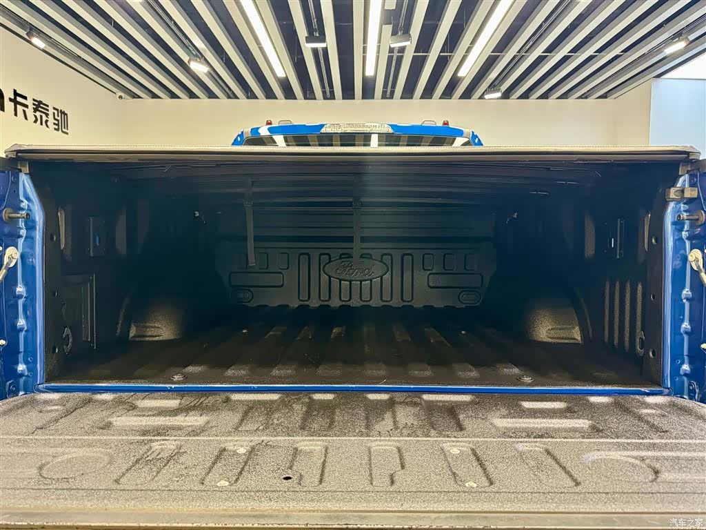 Ford F-150, 2023 4