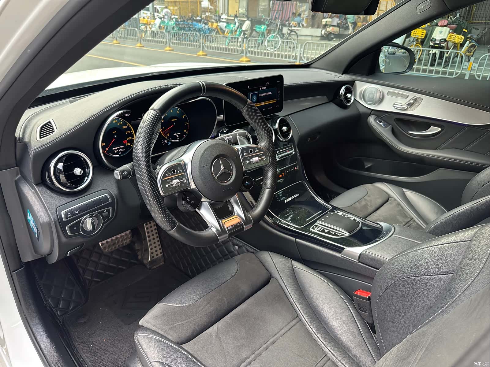 Mercedes-Benz C-Class, 2023 4