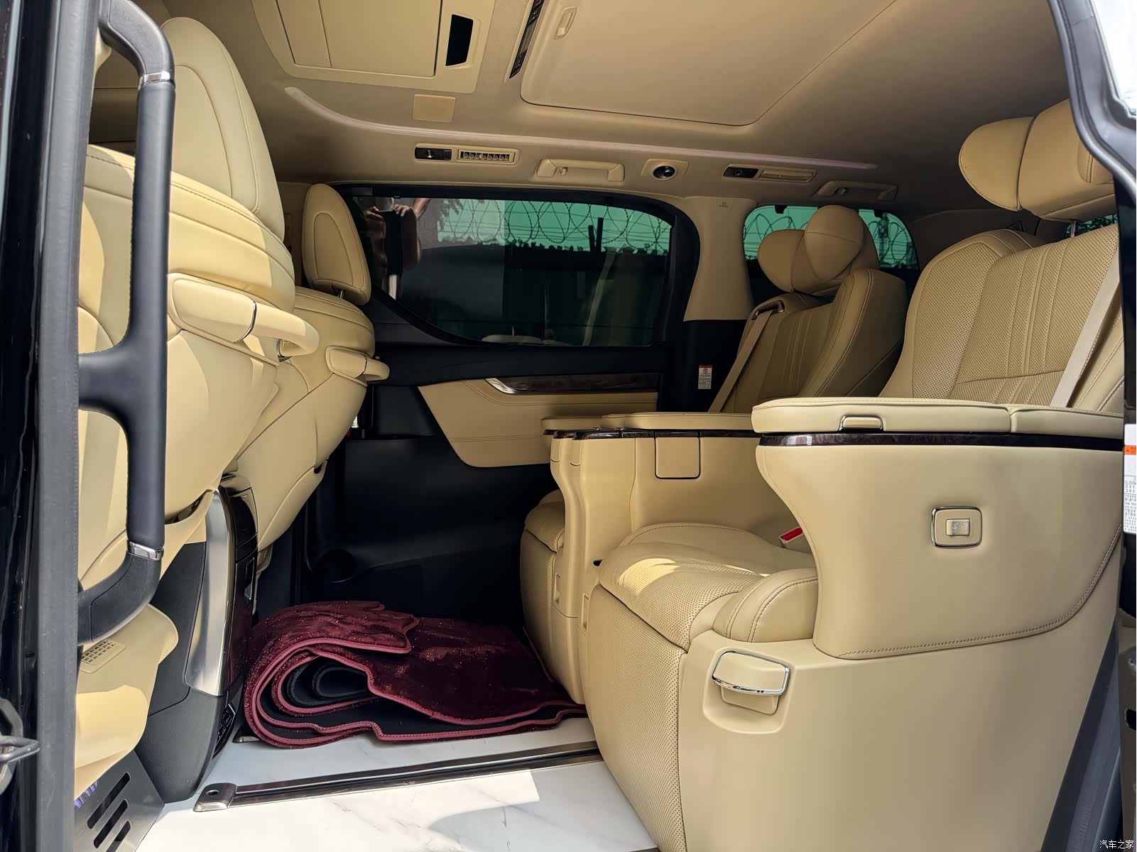 Toyota Alphard, 2021 14