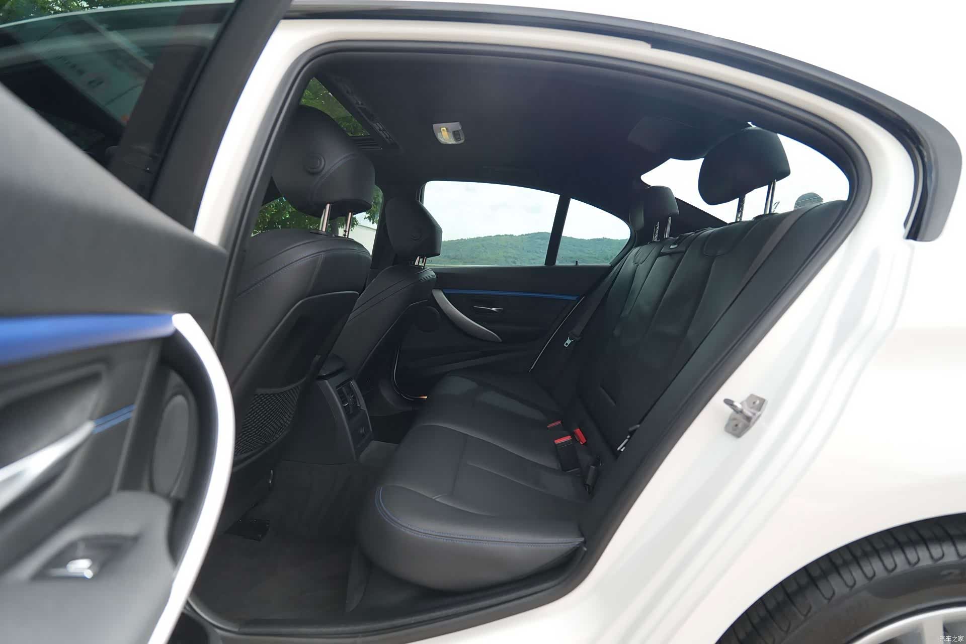 BMW 3 Series, 2018 9