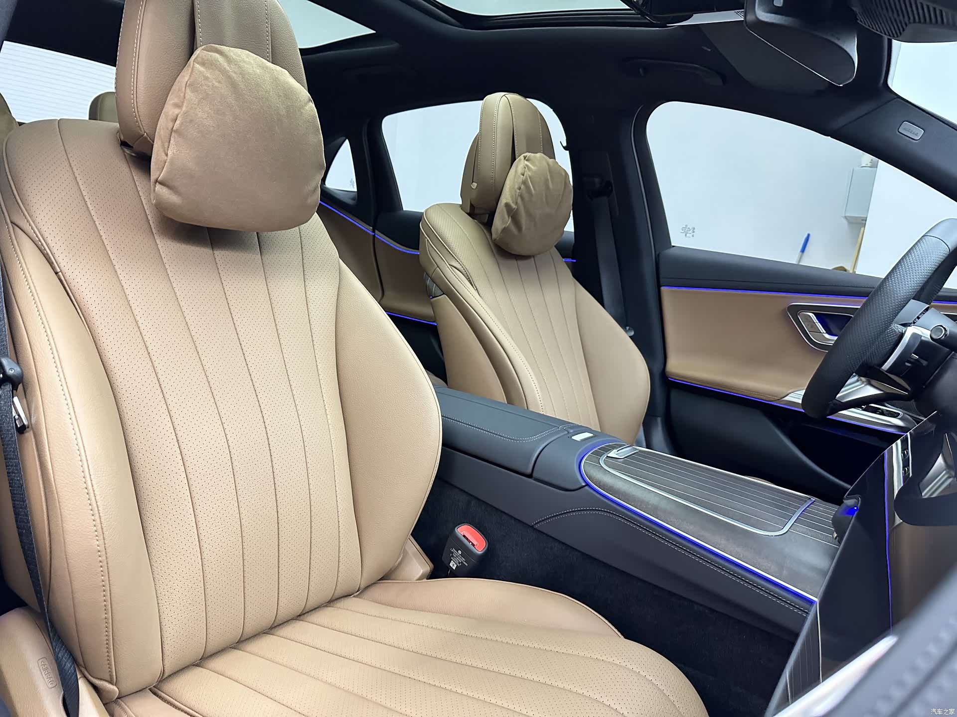 Mercedes-Benz E-Class, 2026 15