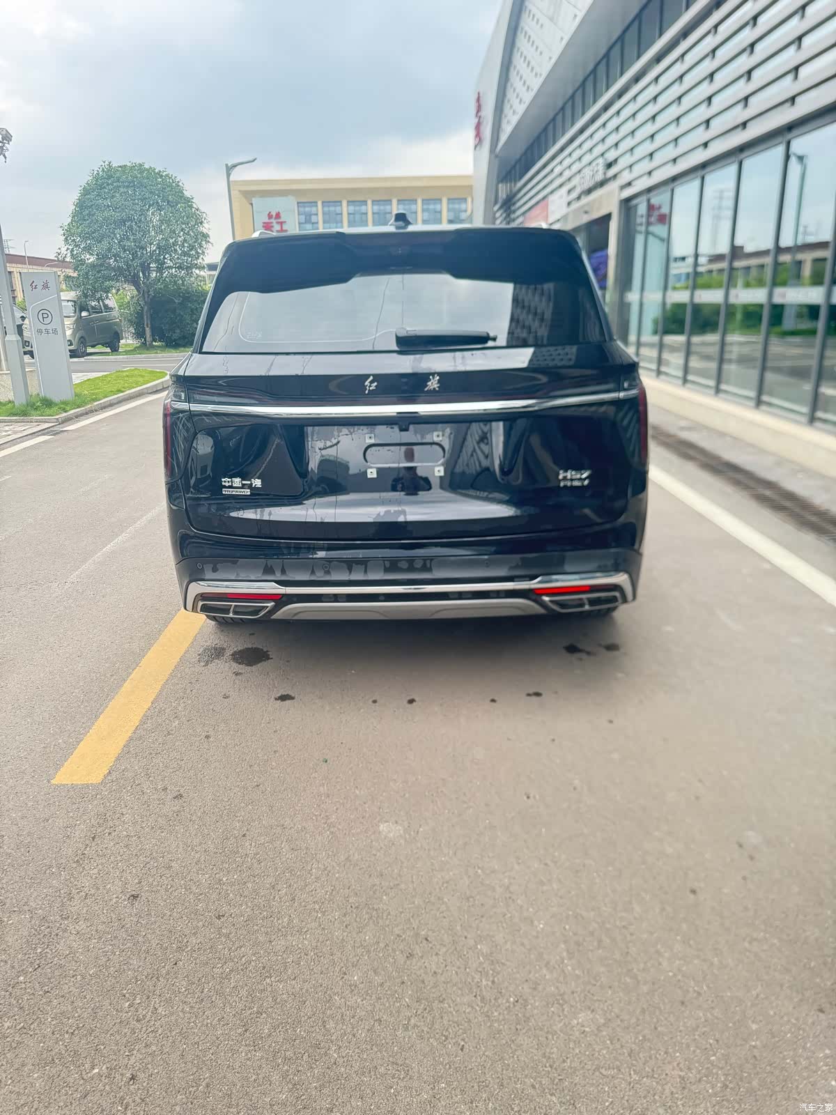 Hongqi HS7, 2024 6