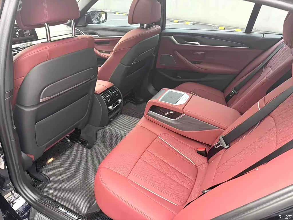 BMW 5 Series, 2023 4