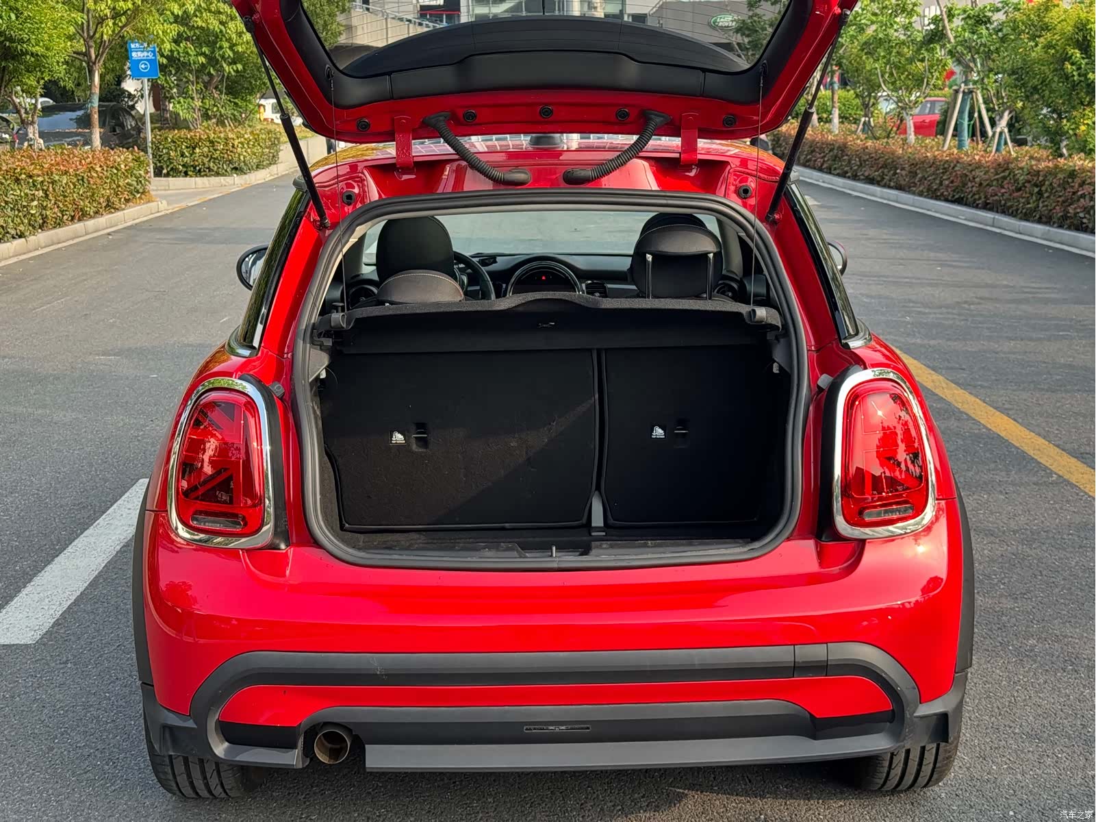 Mini ONE, 2021 19