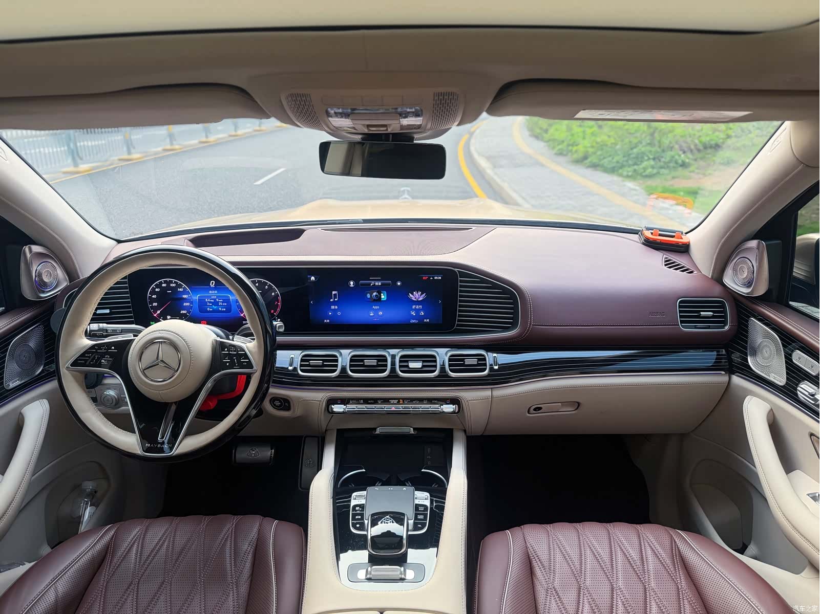Mercedes-Benz GLS, 2025 6