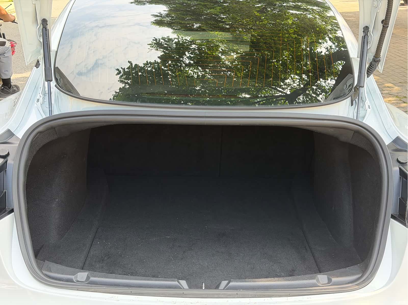Tesla Model 3, 2020 7