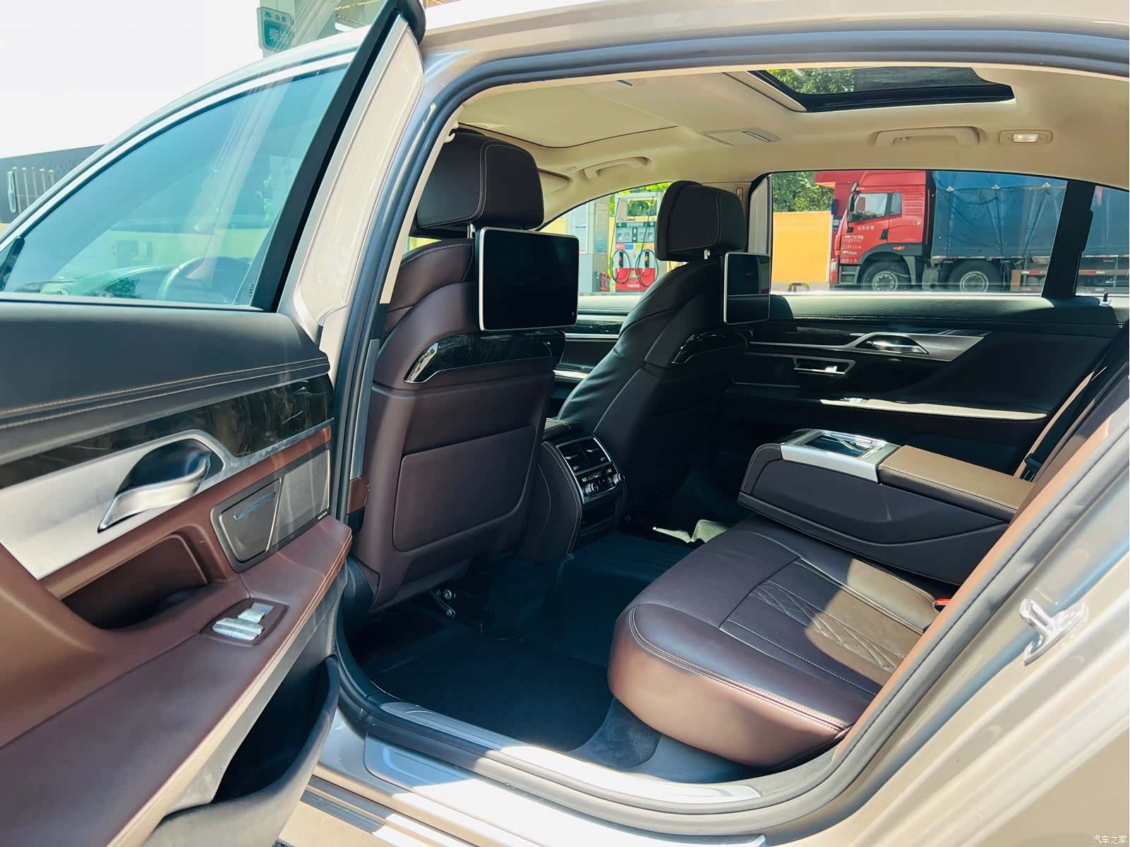 BMW 7 Series, 2017 7