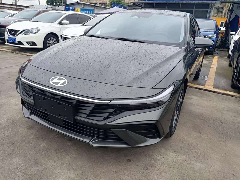 Hyundai Elantra
