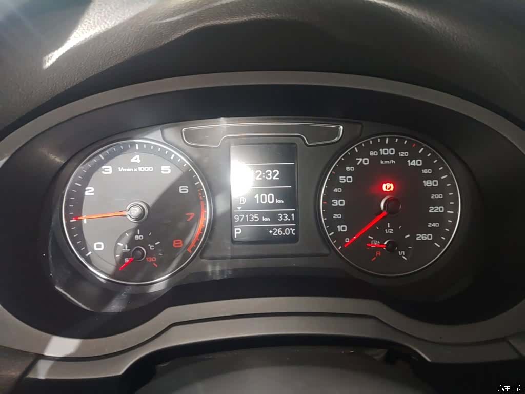Audi Q3, 2017 12