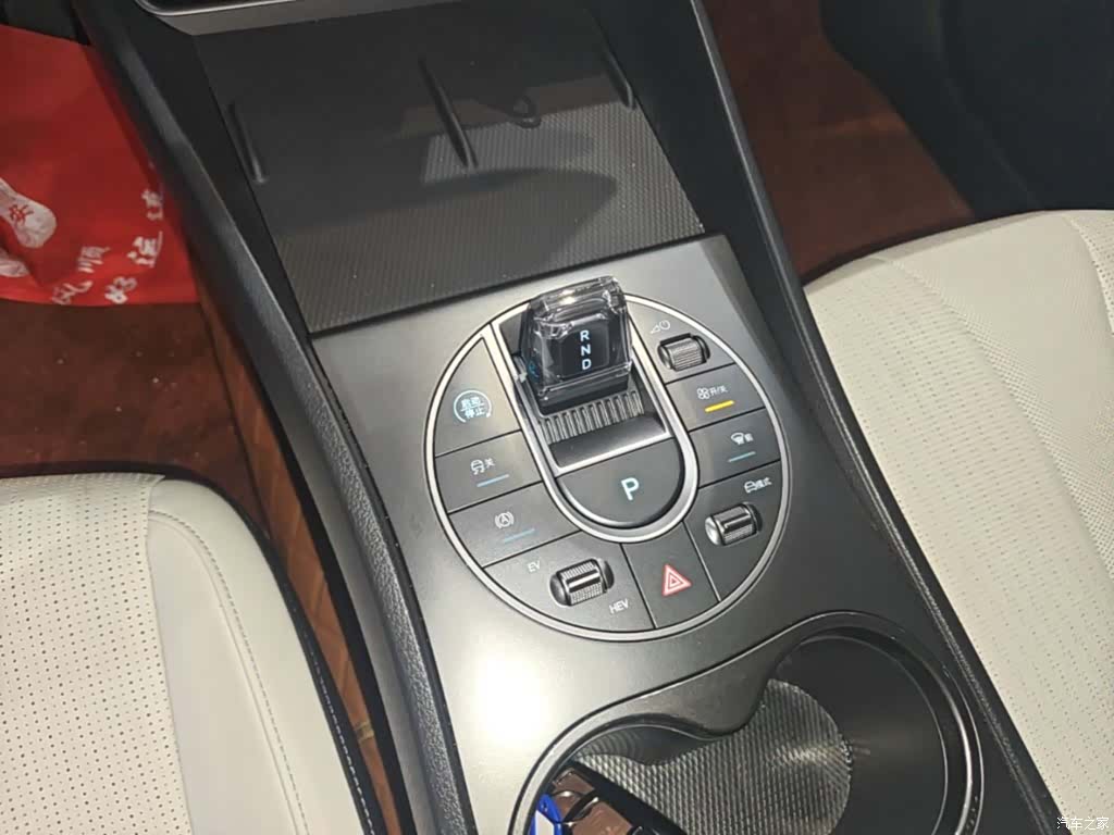 BYD Seal, 2025 14