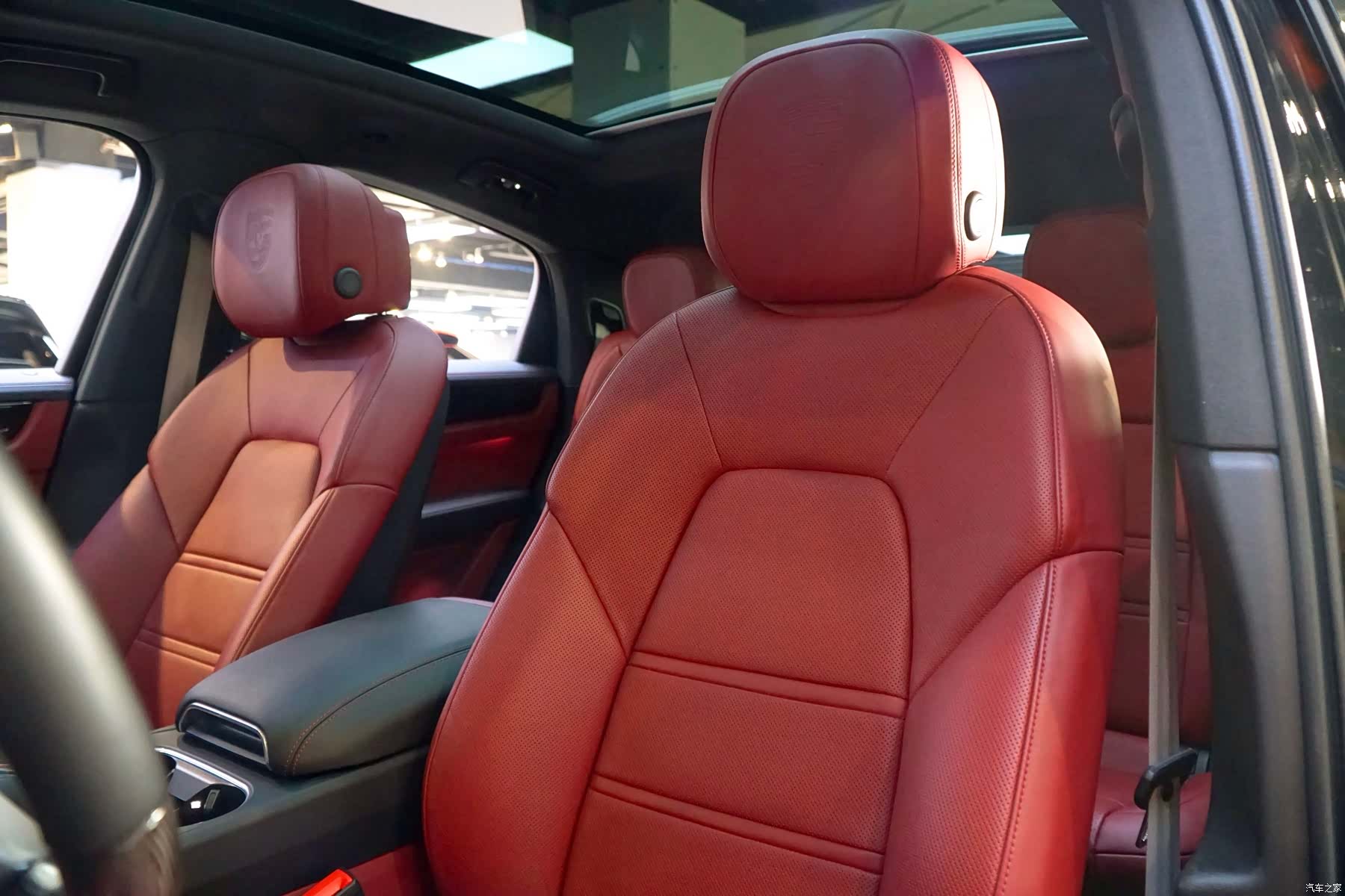 Porsche Cayenne, 2023 13
