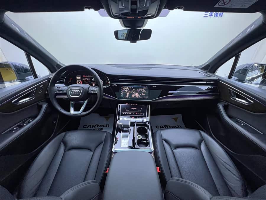 Audi Q7 2023, фото 10