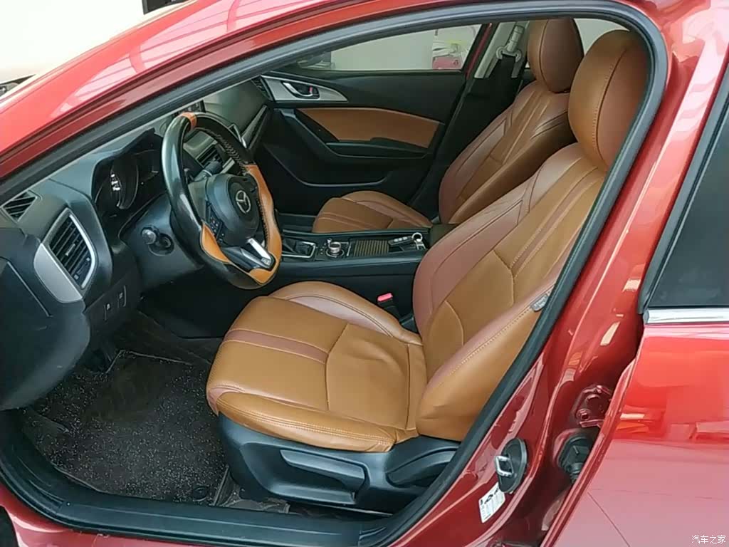 Mazda Mazda3, 2018 15
