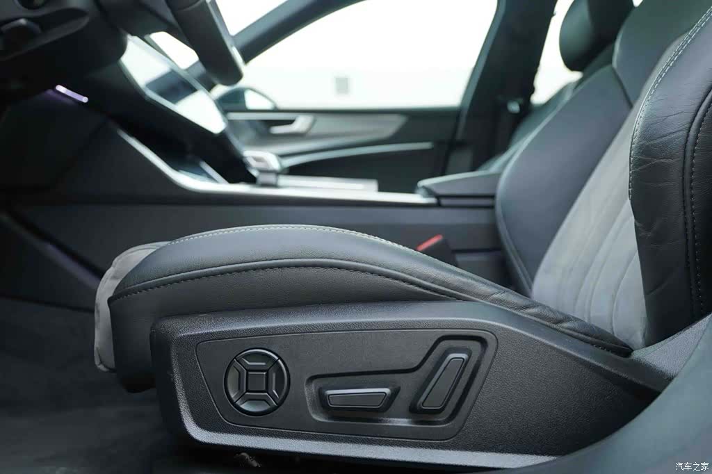 Audi A6L, 2021 13