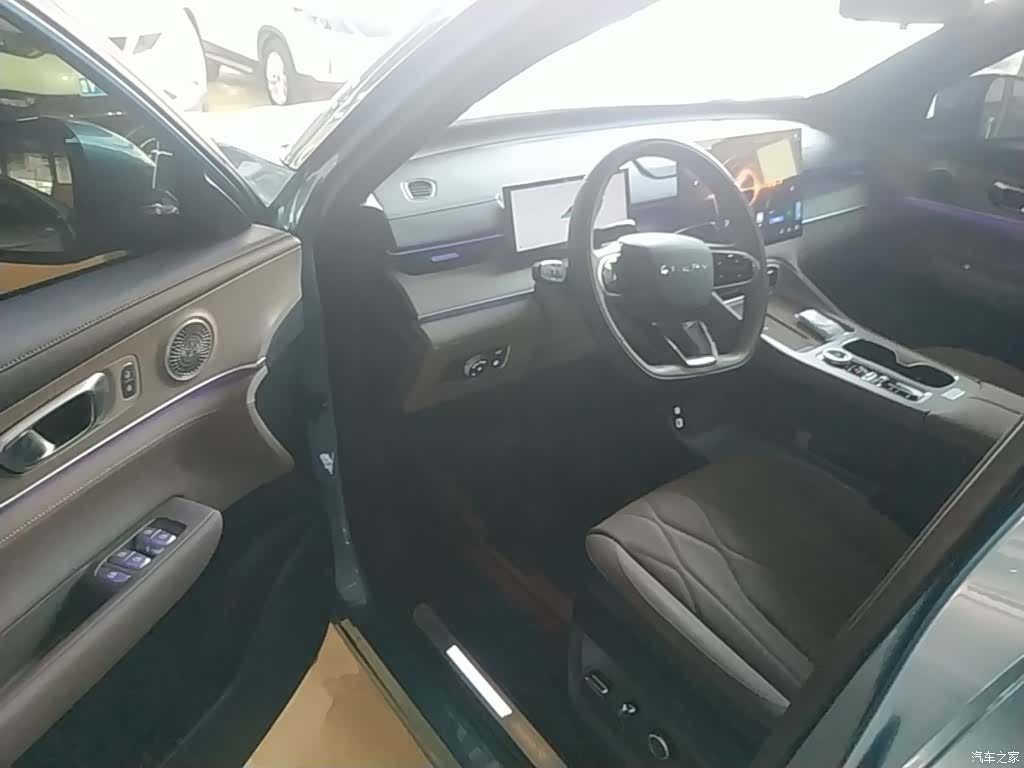 Chery Tiggo 8 Plus, 2025 16