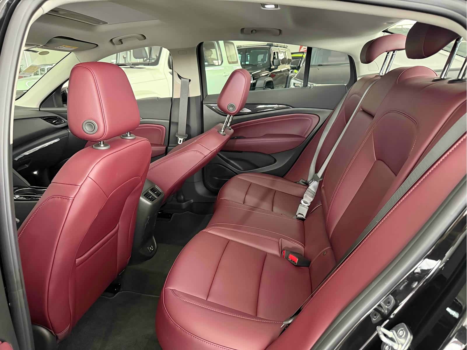 Buick Regal, 2026 7