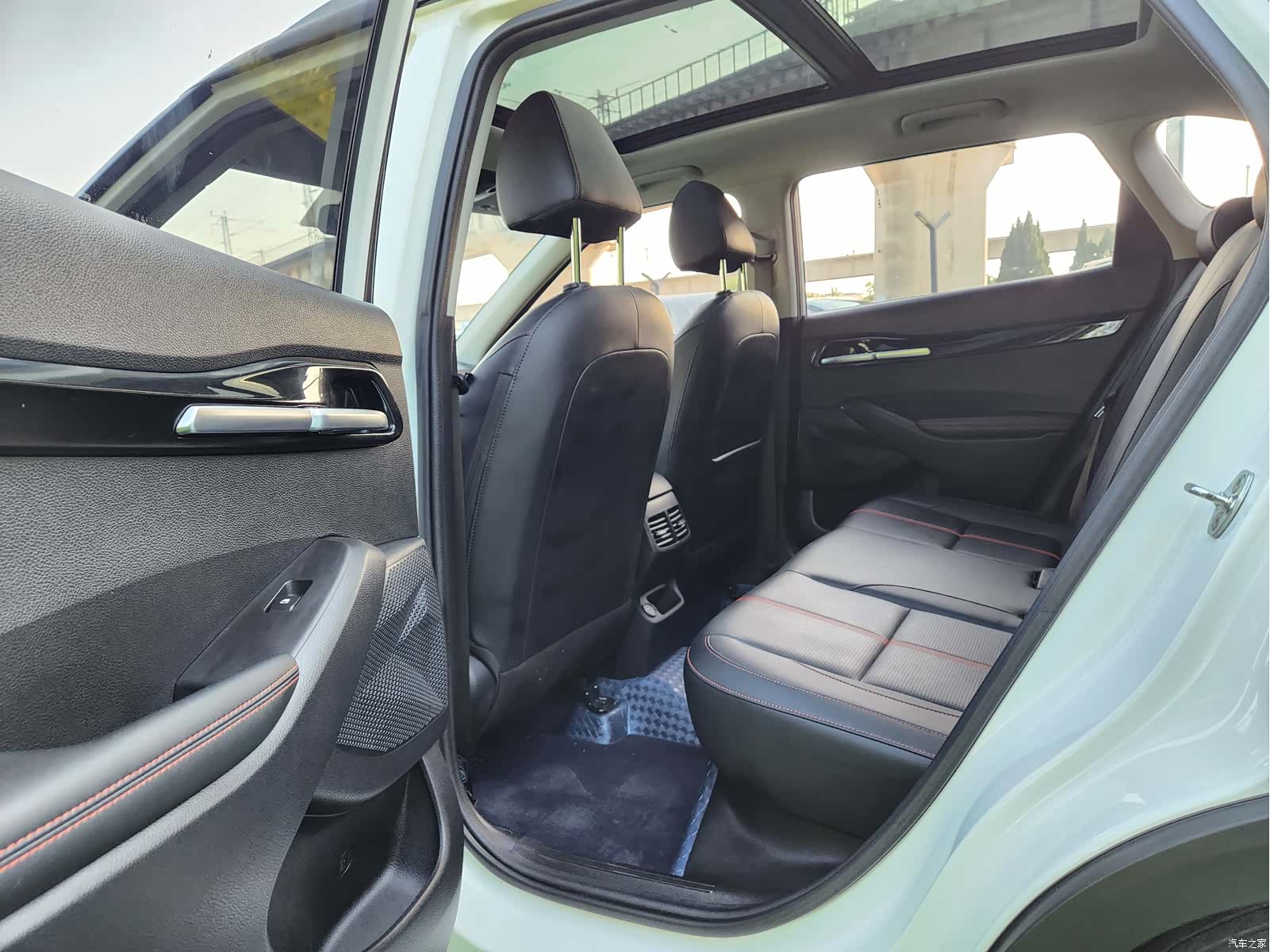 Kia KX3, 2022 9