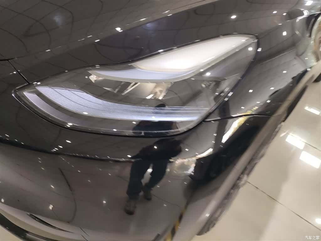 Tesla Model Y, 2024 14