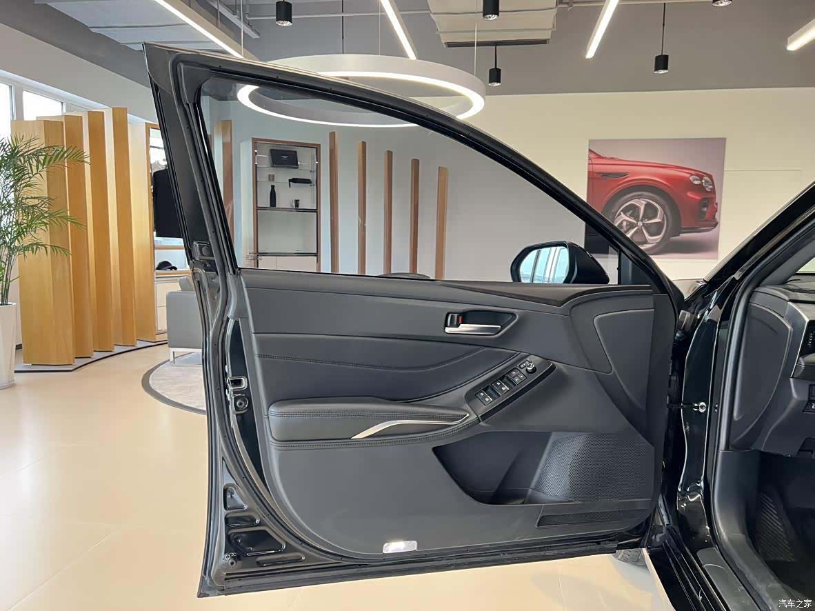 Toyota Avalon, 2023 7