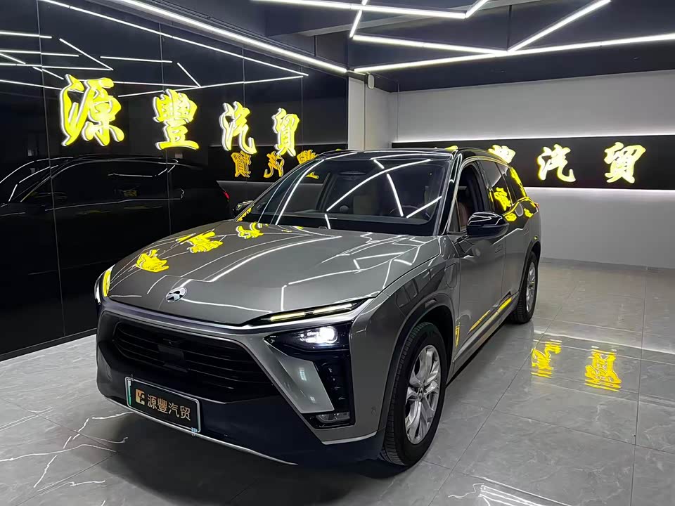 NIO ES8