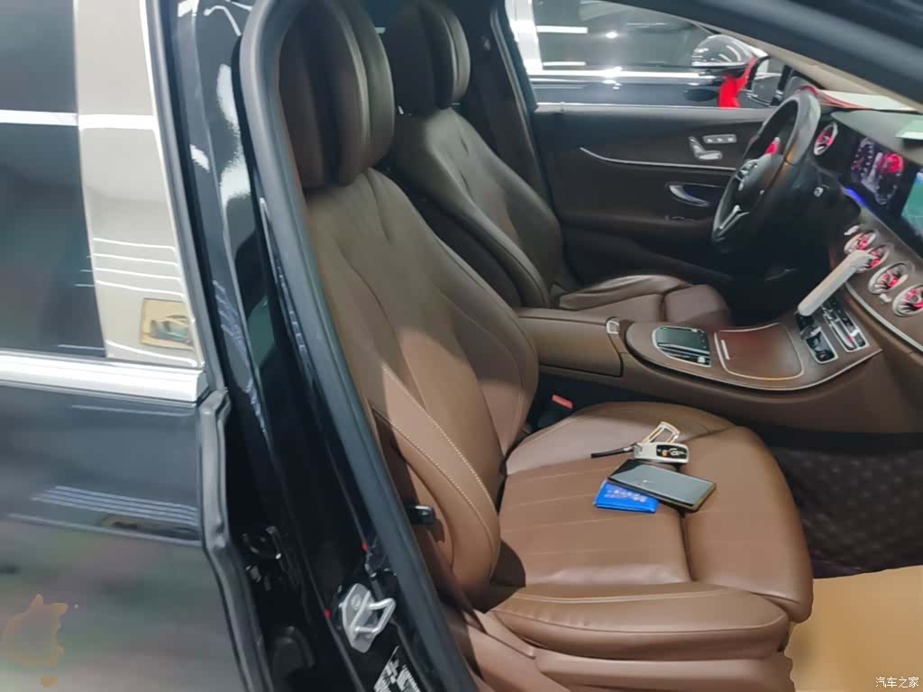 Mercedes-Benz E-Class, 2020 25