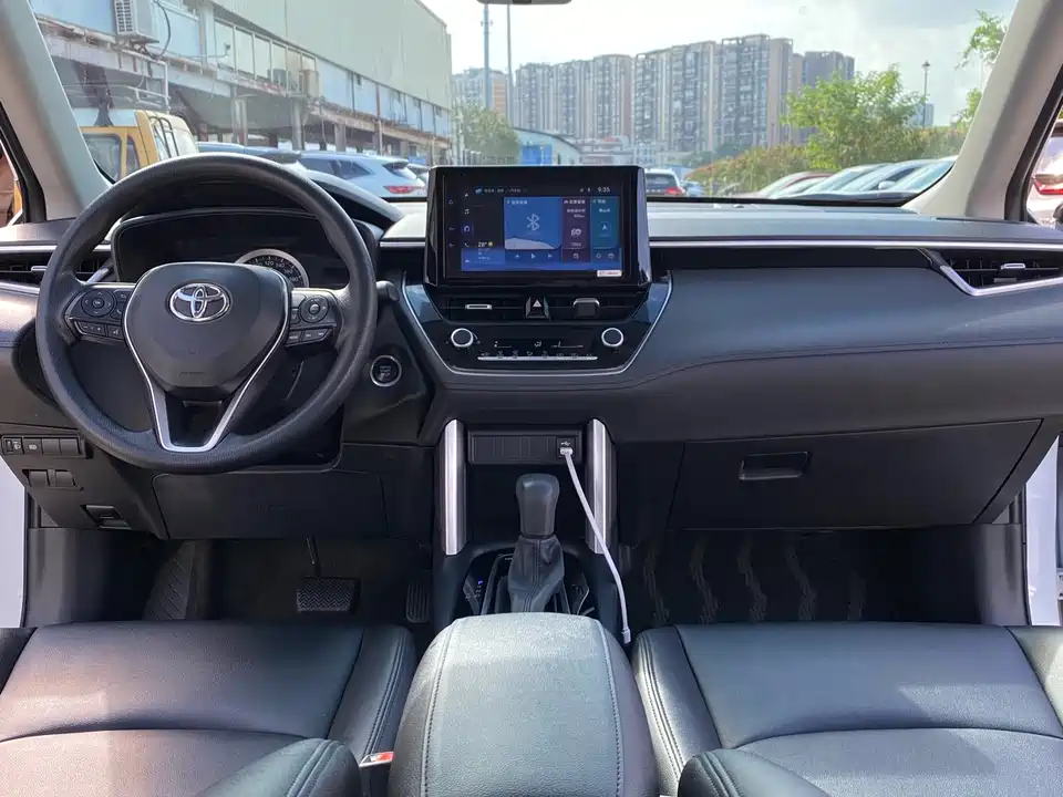 Toyota Corolla Sharp amplifier