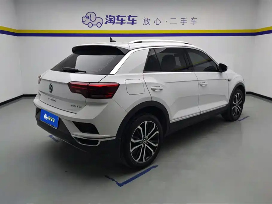Volkswagen T-ROC exploring Songs