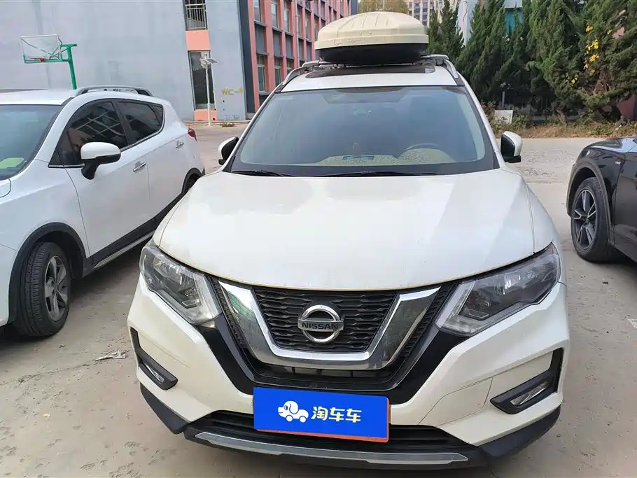 Nissan Qijun