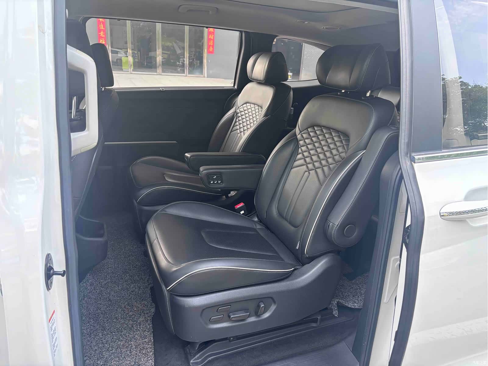 Hyundai Custo, 2022 3