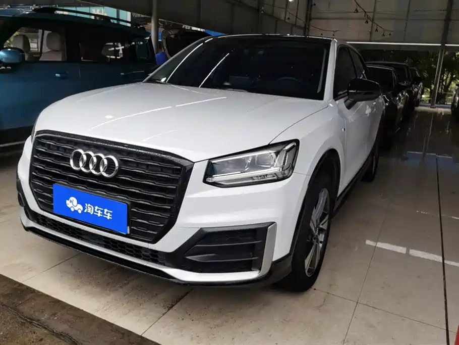 Audi Q2L