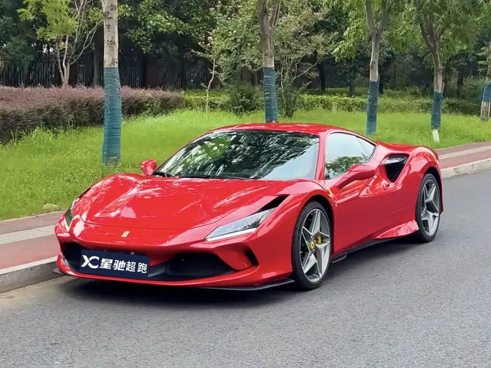 Ferrari F8