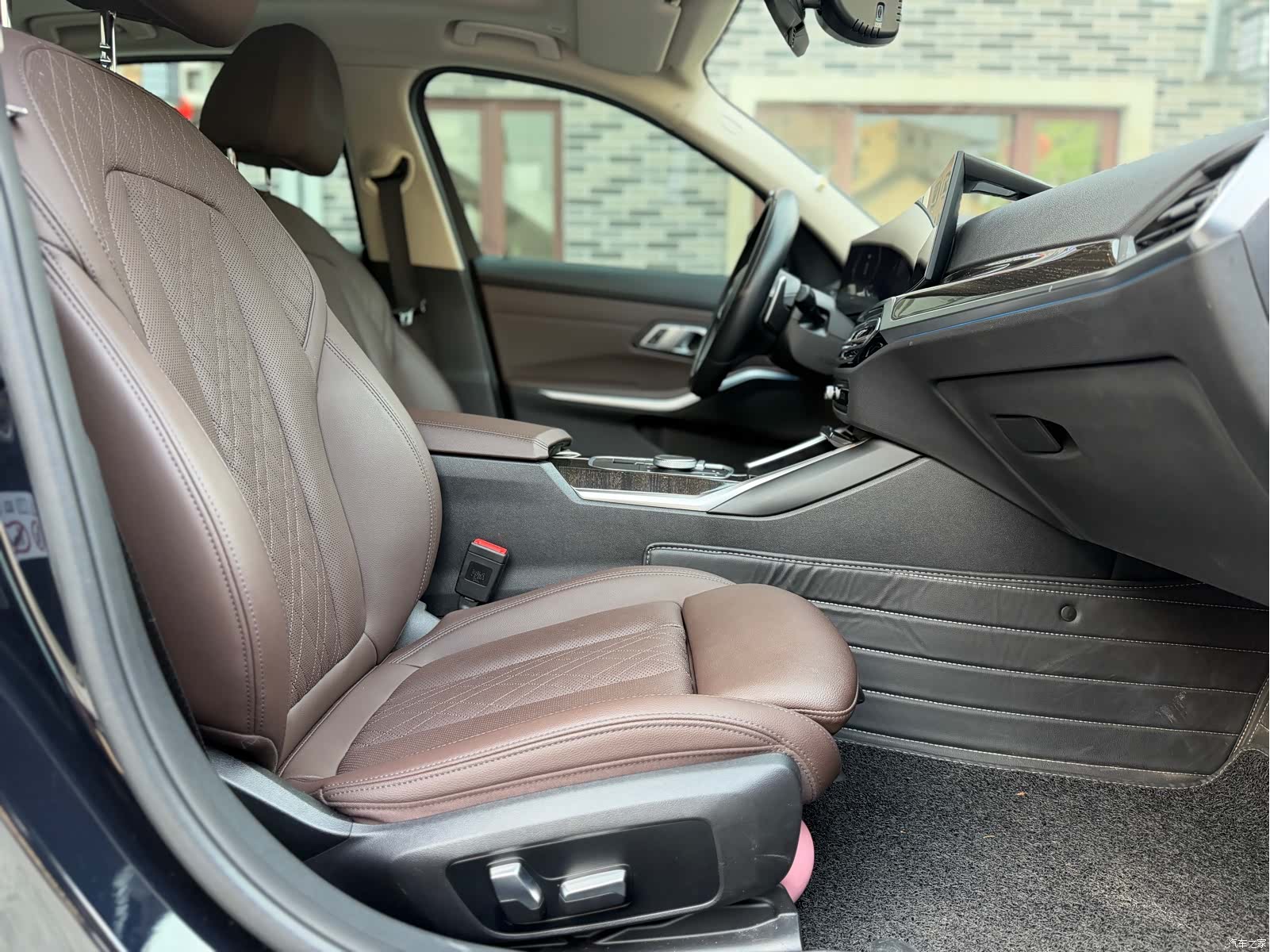 BMW 3 Series, 2023 12