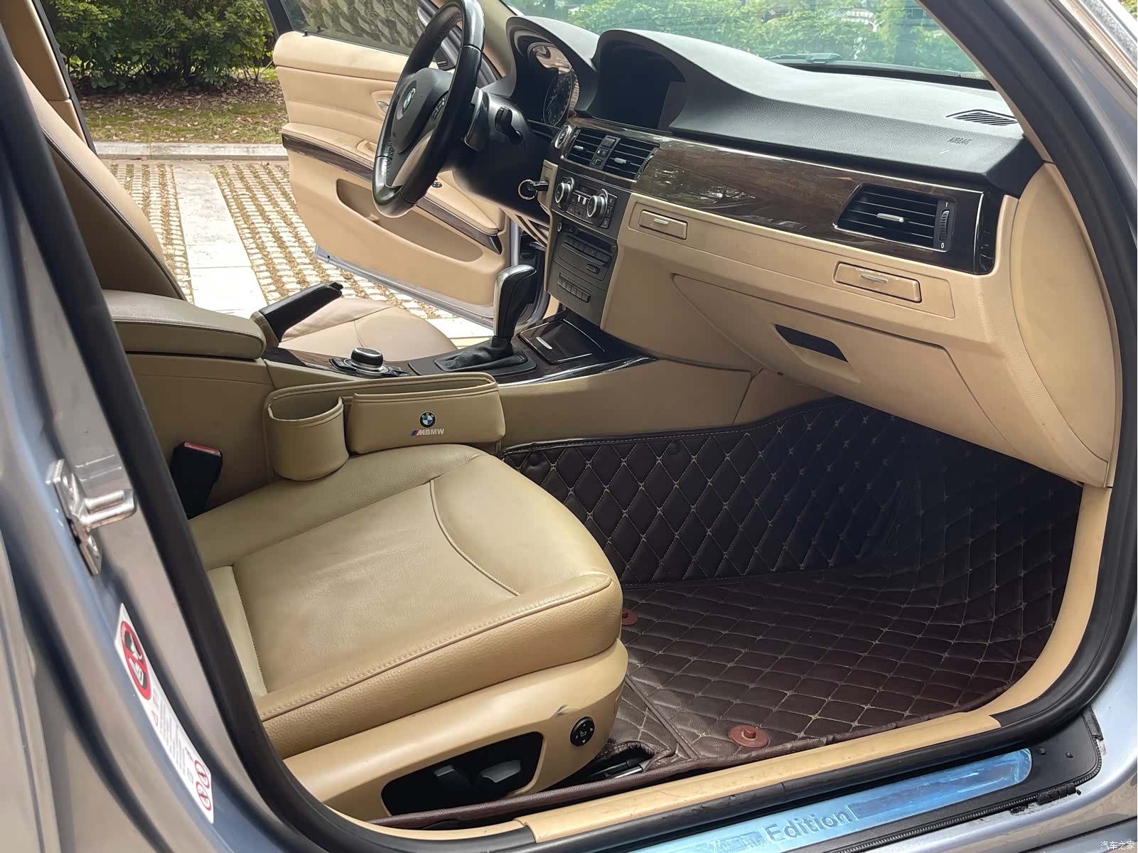 BMW 3 Series, 2011 10