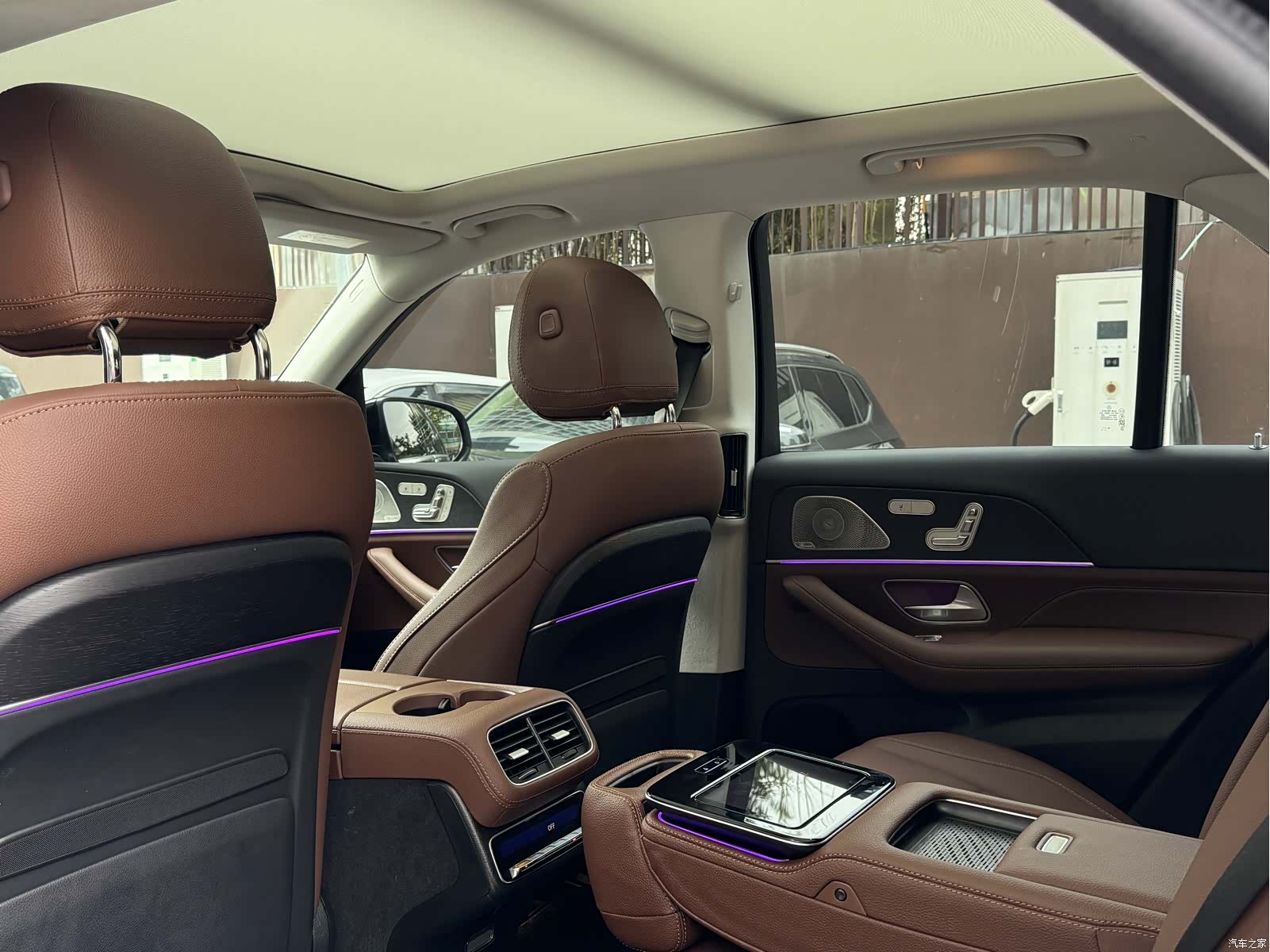 Mercedes-Benz GLE, 2024 19